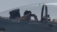 Doha, il secondo pilota del caccia di scorta del Qatar fotografa l'Air Force One