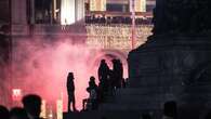 Milano, 20 mila in piazza Duomo per il capodanno (senza concertone): 4 feriti lievi per i botti