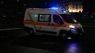 Lecco, due ragazze travolte e uccise da un’auto a bordo strada. Illesa un’amica che era con loro