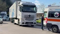 Milano, pedone investito e ucciso da un tir: i soccorritori in piazza Ovidio