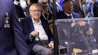 Buffett dona 6 miliardi di dollari in beneficenza. E “perde” un posto nella classifica dei paperoni