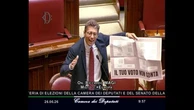 Legge elettorale, Magi mostra facsimile della scheda e contesta Casellati: espulso, seduta sospesa