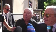 Addio a Baudo, la commozione di Lino Banfi: "Pippo sono rimasto solo io. Arrivo, ma con calma"