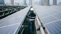 Cina, boom del solare: cento pannelli al secondo ed emissioni in calo