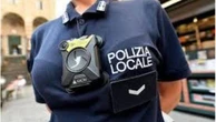 Sicurezza, ai vigili urbani di Arezzo le "body cam" e il taser