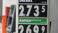 Benzina, non si ferma la corsa dei prezzi. A Milano record oltre 2,6 euro al litro