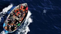 Migranti, stretta della Lega ai ricongiungimenti: in Italia entreranno solo coniugi e figli minori