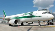Alitalia, partenza in salita per Ita. I sindacati: "Vuole mani libere sul contratto, governo intervenga"