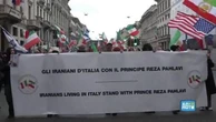 Milano, corteo a favore dello Scià in Iran: "Serve un aiuto esterno per liberarci da questo regime"