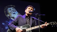 Cosa fare a Milano oggi 17 aprile: Gianni Morandi al Forum e miart all'Allianz MiCo
