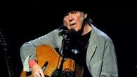 Neil Young ha annunciato l’intenzione di esibirsi in un concerto gratuito in Ucraina