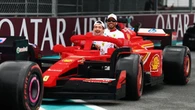 Piloti in pista a Miami su monoposto costruite con i mattoncini Lego: raggiungono i 20 km/h