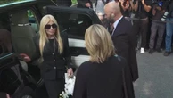Armani, la visita di Donatella Versace, Giuseppe Tornatore e Valeria Mazza alla camera ardente