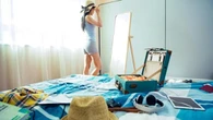 Dai vestiti ai dispositivi tech, gli oggetti smarriti in vacanza: nell’81% dei casi non vengono recuperati
