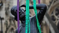 Parigi, Notre Dame: tornano le statue della guglia, tolte 4 giorni prima del rogo. “Fu un miracolo”