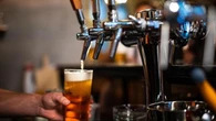 AB InBev punta sul canale HoReCa: con ‘Cheers to Bars’ la socialità torna al centro della strategia