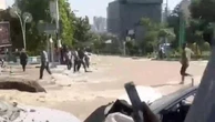 Teheran, piazza Tajrish allagata: un missile israeliano ha colpito un tubo dell'acqua