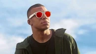 Oakley Meta: come funzionano gli occhiali smart con IA e fotocamera migliorata (e quanto costano)