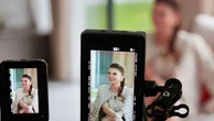 Microdrama, la serialità che vive su TikTok: storie verticali, velocissime e già da miliardi