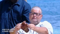 Isola dei famosi, stasera puntata extra e nuova eliminazione: tre in attesa del verdetto