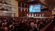 Washington, canti e candele per Charlie Kirk: la destra americana si raccoglie nel ricordo