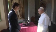 La nuova Ferrari Luce presentata a papa Leone XIV