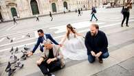 Flash mob con colazione in piazza Duomo, Maurizio Cattelan e Nicolas Ballario per “aprire” la Design Week