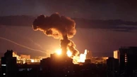 Kiev, notte di inferno sotto i missili balistici russi: le immagini delle esplosioni nella capitale