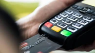 Truffa del pos, ecco come finti volontari svuotano il conto: come funziona e come difendersi