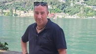 Auto con zio e nipote a bordo finisce in un fossato: morto a Ostiglia il camionista Cristian Rossi