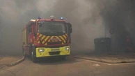 Marsiglia, incendio in "netta regressione" ma non spento: i vigili del fuoco in azione