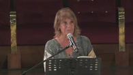 Lella Costa: "Attempata, menarca, prolasso: l'accanimento della lingua italiana sulle donne"