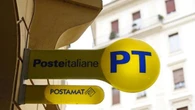 Assegno di inclusione, caos sui rinnovi. Poste: “Non occorre andare allo sportello”