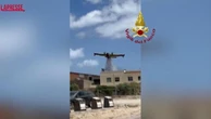 Sassari, incendi nei dintorni dell'aeroporto di Olbia: l'intervento dei canadair