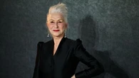 Helen Mirren, gli 80 anni della dama del cinema: “Non presto attenzione al tempo che passa”