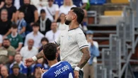 Como-Lazio, l’arbitro Manganiello annulla col Var un gol a Castellanos e lo spiega a tutto lo stadio