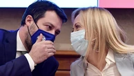 Sondaggi, Fratelli d'Italia a un punto dalla Lega. Pd stabile, grillini in calo