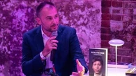 "Valeva la pena tentare", il libro che racconta i segreti di Sam Altman e ChatGPT: "Ecco cosa c'è dietro il business dell'IA"