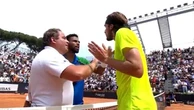 Fils batte Tsitsipas ma dopo il match tra i due scoppia un litigio a rete