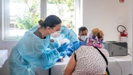 Coronavirus in Lombardia, lo statistico medico Corrao: "Così la campagna vaccinale ha evitato i decessi"