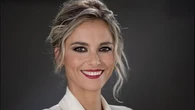 Francesca Fialdini gioca con i libri tra ospiti, sfide e riassunti d’autore
