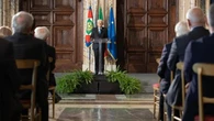 Mattarella contro il lavoro povero: “Disparità tra manager e precari”