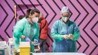 Covid, il microbiologo Rasi: "Per Sputnik e vaccino cinese criticità più difficili da gestire"