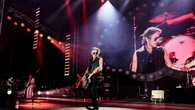 Ligabue perde un anello, un fan lo trova e lo restituisce. E il cantante glielo regala