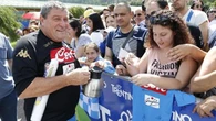 Napoli, il magazziniere Starace allontana la pensione: “Resto qui”