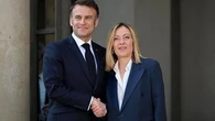 Meloni parla con Macron, un’alleanza obbligata per rispondere agli Usa