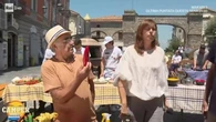 “Camper” e la gaffe del peperone: su Rai 1 il collegamento diventa avanspettacolo