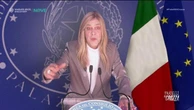 Crozza è Meloni: "Il mio è un governo longevo che galleggia e dove si odiano tutti"