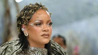Rihanna recluta la figlia di Musk per la campagna del suo brand