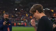 Bove si commuove sotto la curva sud: lacrime, applausi e uno striscione